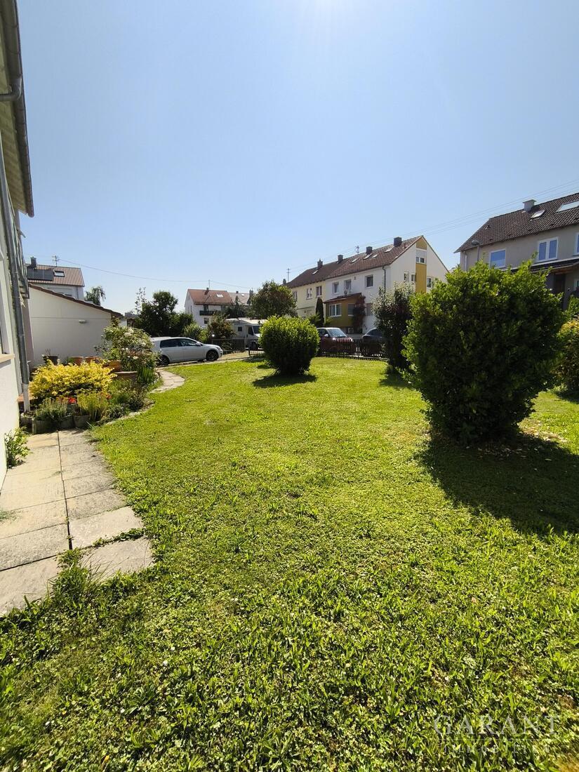 Zweifamilienhaus auf großem, sonnigem Grundstück! – 71336 Waiblingen, 71336 Waiblingen – Vorschaubild 3