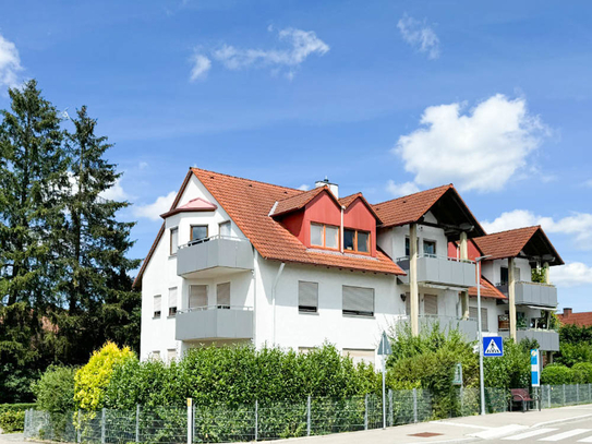 Neu-Ulm/Burlafingen frisch renovierte 3-Zi.-Wohnung mit sonnigem Balkon, TG und ST sofort beziehbar!