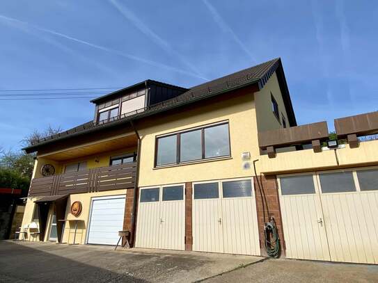 Wohnhaus mit Potenzial und Blick ins Grüne