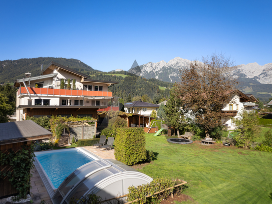 Wohn-& Geschäftshaus mit Pool in ruhiger Panoramalage