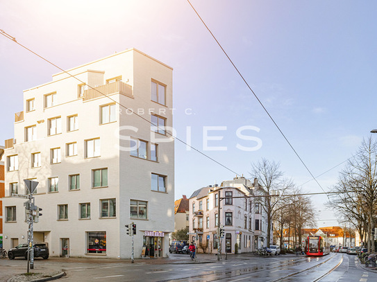 Lichtdurchflutete, besondere 3-Zimmer-Wohnung mit Penthouse Charakter und hochwertiger Ausstattung