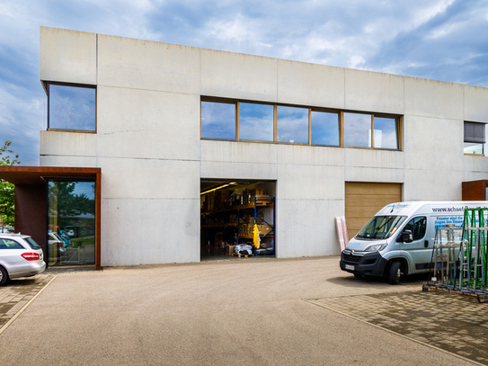 Ansprechende Gewerbehalle / Bürofläche in Markdorf