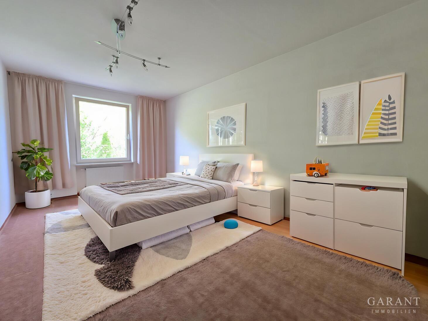 Bad Aibling Mitte: Endlich genug Platz! Vielseitiges Familienhaus mit 8 Zimmern und Gewerbeoption! – 83043 Bad Aibling, 83043 Bad Aibling – Vorschaubild 8