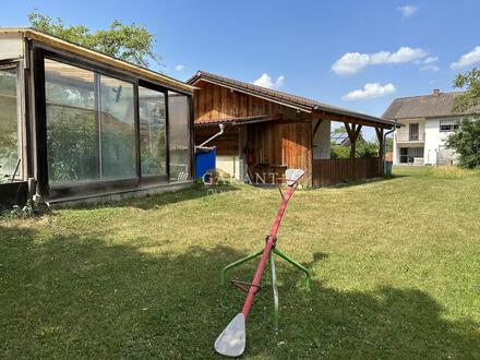 Familienfreundliche Doppelhaushälfte mit großen Garten