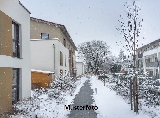 Einfamilienhaus mit Terrasse und Wintergarten
