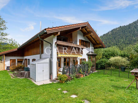 Traumhaus, idyllische Lage, wunderschönes Bergpanorama! Was will man mehr?!