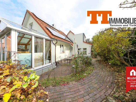 TT bietet an: Das perfekte Haus mit sehr idyllischem Garten für Familien und Individualisten!