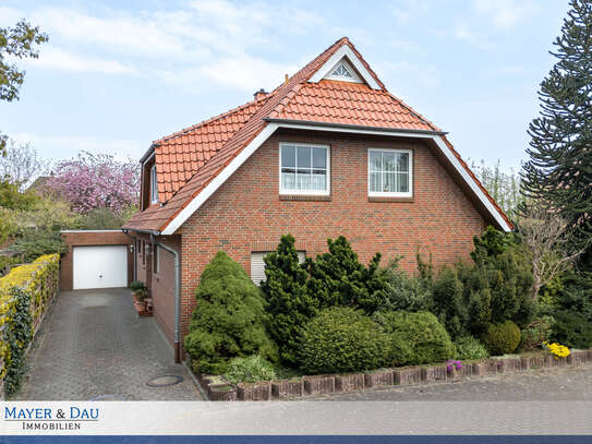 Geräumiges Ein- bzw. Zweifamilienhaus in beliebter Lage von Oldenburg, Obj. 8595
