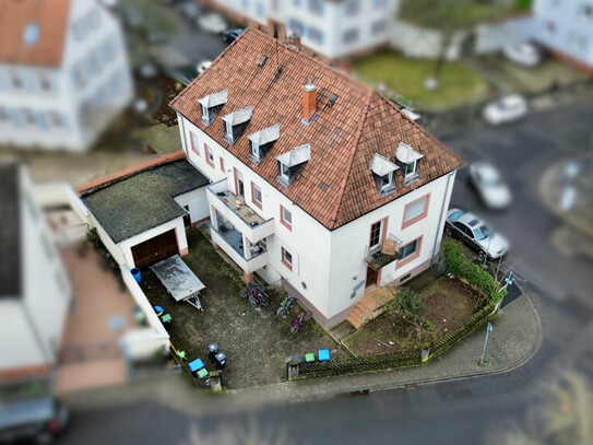 Einzigartige Chance! Mehrfamilienhaus in Landau mit bis zu 5 % Rendite