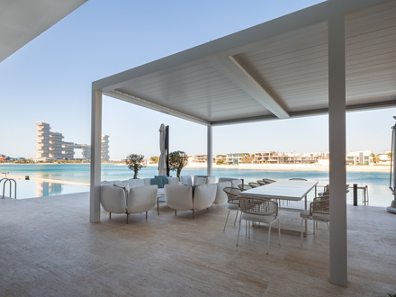 Extraordinary, custom-built luxury Villa on Palm Jumeirah