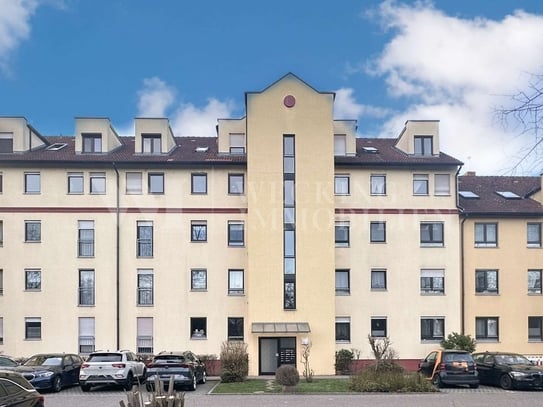 Charmante 3-Zimmer-Wohnung mit Balkon und 2 Tiefgaragenstellplätzen in Mannheim Rheinau