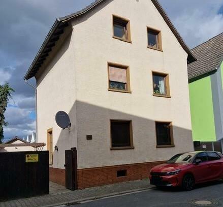 Zweifamilienhaus mit schönem Garten und toller Terrasse