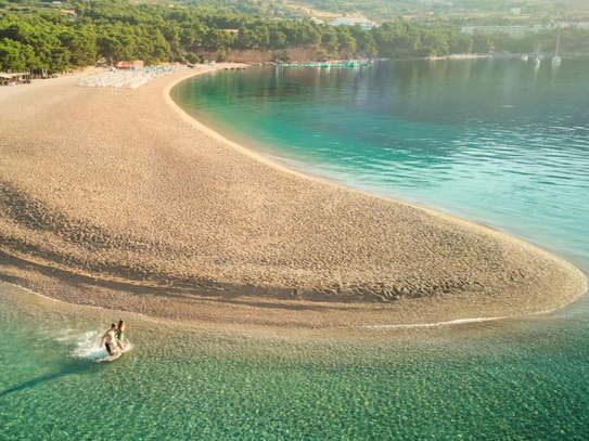 Privat-Villa-Hotelanlage,auf Insel in Kroatien,Investitionsmöglichkeit für Investoren oder Betreiber