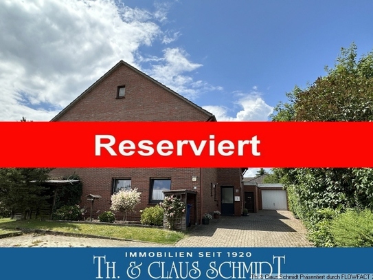 ***Reserviert*** Solide & Vermietet! Zweifamilienhaus mit viel Potenzial in Zentrumslage von Rastede