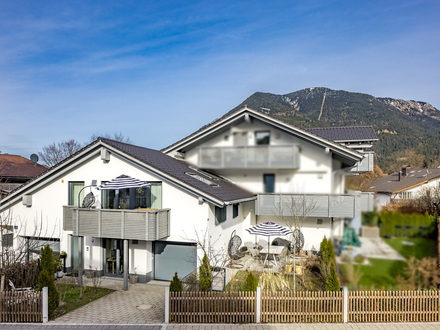 Charmantes, modernes Townhouse mit pittoreskem Bergblick