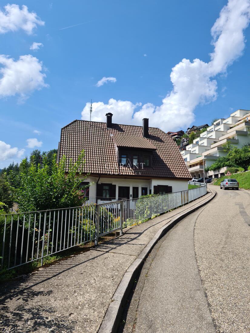 Charmantes Einfamilienhaus " Unverbaubare Wohnlage mit traumhafter Weitsicht " – 77740 Bad Peterstal-Griesbach, 77740 Bad Peterstal-Griesbach – Vorschaubild 2