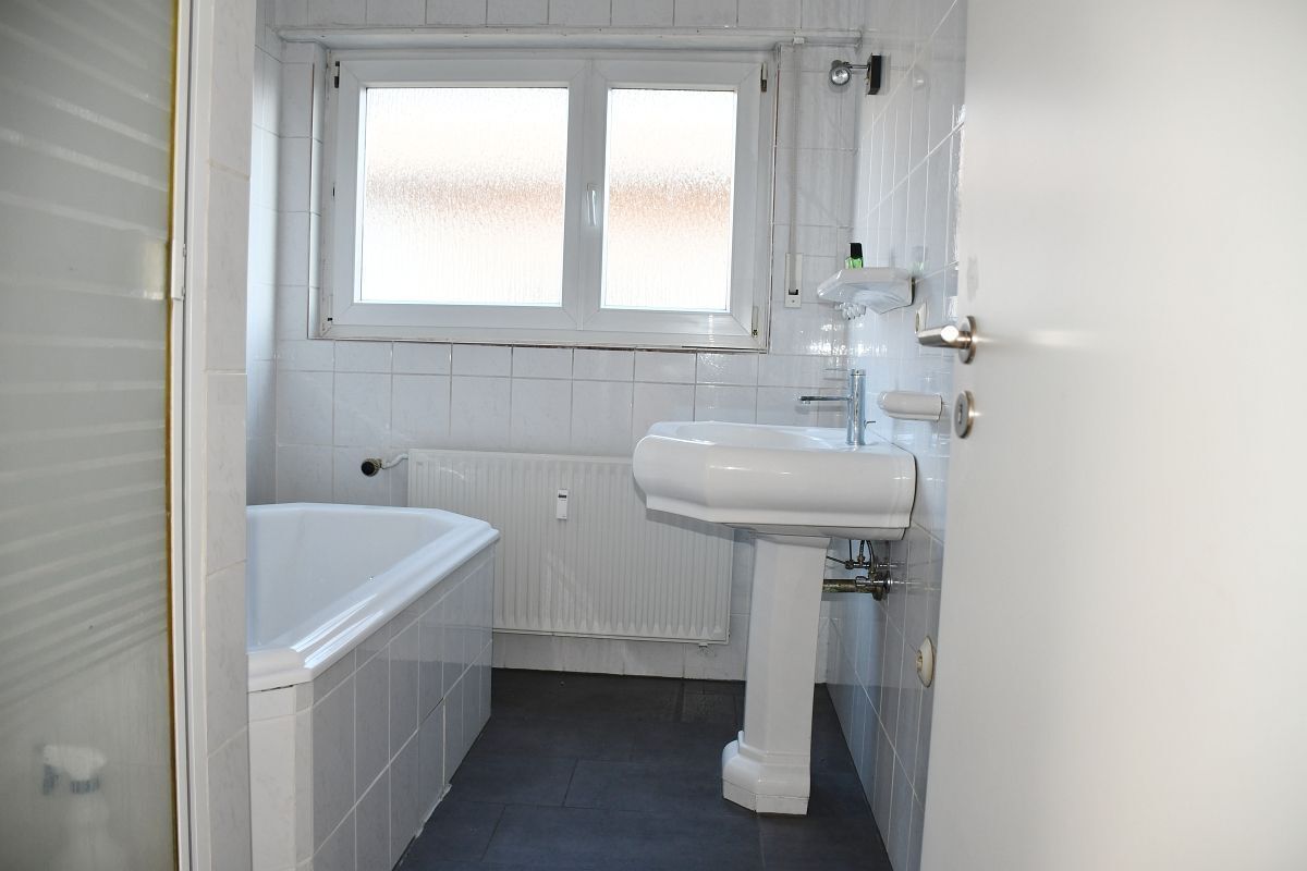 Großzügiges 3-Parteienhaus in angenehmer zentraler Wohnlage von Pfungstadt – 64319 Pfungstadt, 64319 Pfungstadt – Vorschaubild 11