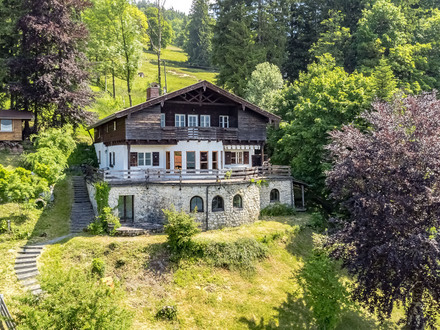 Idyllische Landhausvilla am Schliersee mit Baurecht