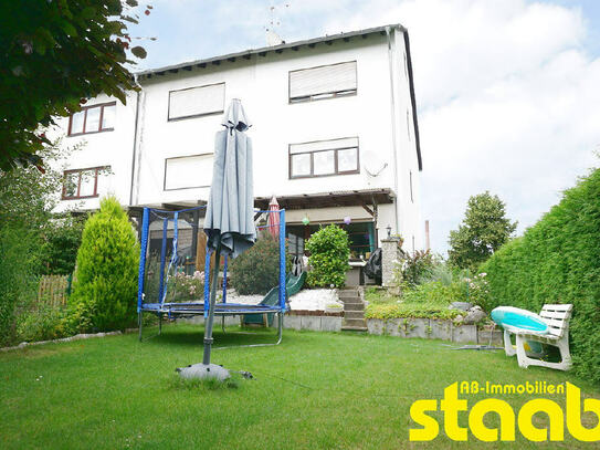 PLATZ FÜR DIE GANZE FAMILIE! REIHENENDHAUS MIT GARTEN ***STOCKSTADT