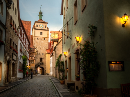 Gutlaufendes Restaurant mit Hotelbetrieb zu verpachten!