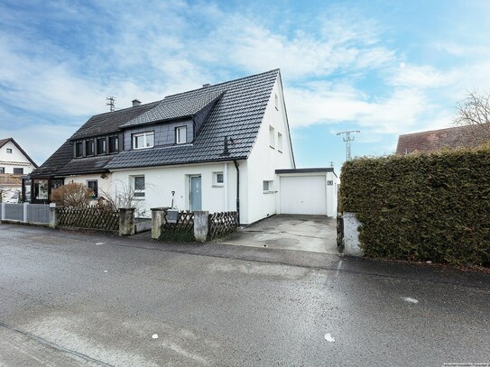 - Gemütliches Zuhause - DHH mit Garten und Garage in Berghülen-Bühlenhausen