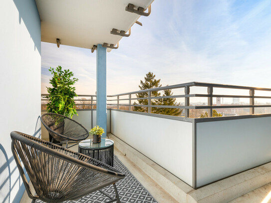 Mit Weitblick: frisch renovierte 3-Zimmer-Wohnung mit großem Balkon!