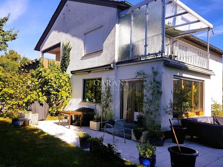 *** Freistehendes Zweifamilienhaus in ruhiger Lage ***