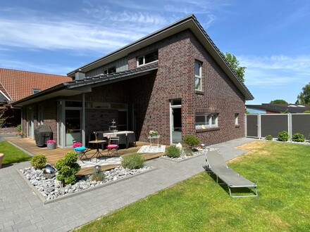 Wunderschönes Architektenhaus mit hochwertigen Einbauschränken