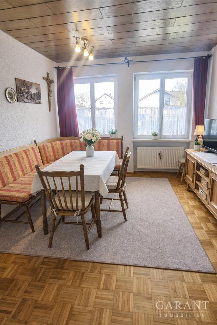 *Attraktives Zweifamilienhaus in Zuchering*Eigenheim oder Kapitalanlage *Viel Potenzial* – 85051 Ingolstadt, 85051 Ingolstadt – Vorschaubild 6