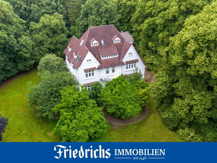 Exklusive und altersgerechte 2-Zimmer-Dachgeschosswohnung inkl. EBK in der Villa Bornemann in Hude