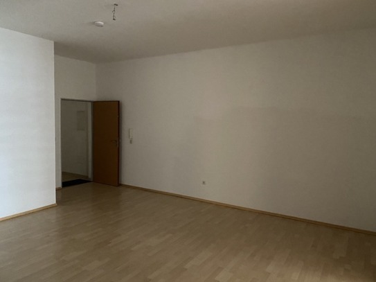 Ruhige 2-Zimmer-Wohnung in der Innstadt, WG-geeignet, ca. 69,61 m² ab 01.04.2025 zu vermieten