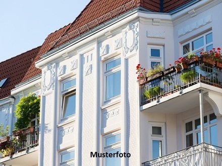 Handwerker aufgepasst - Mehrfamilienhaus mit Terrasse