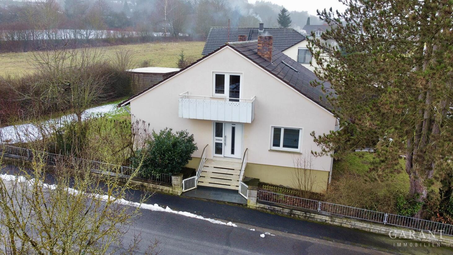 Schönes EFH in Top-Lage, stadtnah und trotzdem äußerst ruhig – 97828 Marktheidenfeld, 97828 Marktheidenfeld – Vorschaubild 2