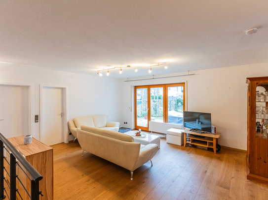 Ländlich, aber doch stadtnah! 4-Zimmer-Maisonette-Wohnung mit Garten und Stellplatz