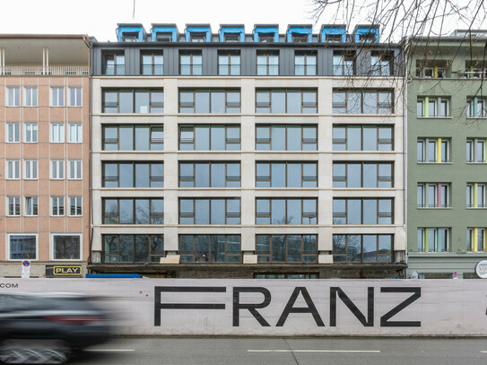 * Einzigartige Traum-Wohnung im Herzen von München - ERSTBEZUG nach Kernsanierung *