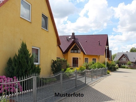 Einfamilien-Reihenmittelhaus mit Carport - provisionsfrei