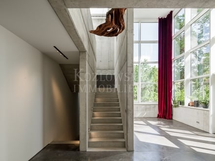 Bauhaus-Ästhetik in traumhafter Naturlage - Designvilla mit Lift!