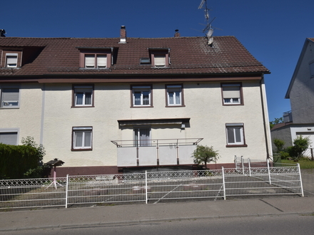 Ravensburg-Oberzell Vermietetes 3-Familien-Haus im Ortskern mit 5 Garagen