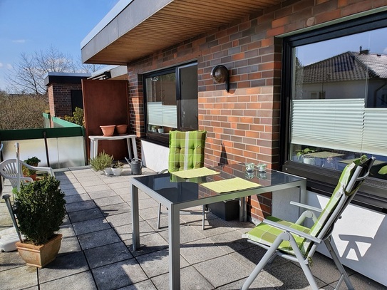 Oldenburg-Eversten! Modernisierte Dachgeschosswohnung mit Weitblick