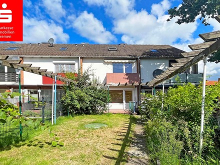 Bremen-Burgdamm: Reihenmittelhaus mit Garten, Terrasse, zwei Balkonen und Garage in guter Lage