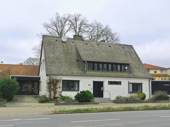 Großes Einfamilienhaus Rotenburg/W. mit Gewerbeteil