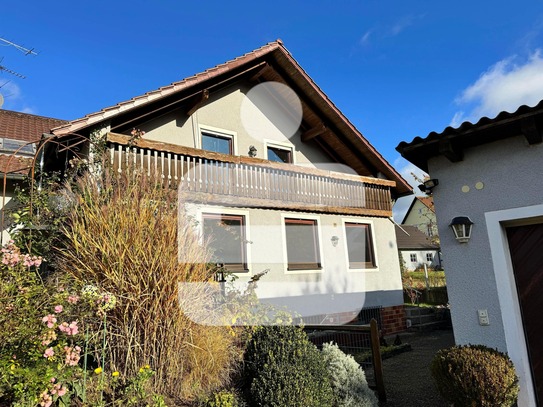 Wohnen mit Garten am grünen Stadtrand! Doppelhaushälfte in Amberg/Raigering