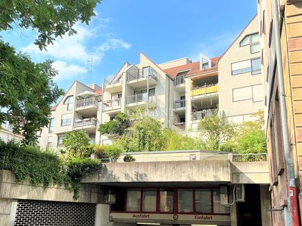 2 Zimmer-Wohnung mit Balkon und Tiefgaragen-Stellplatz mitten in der City