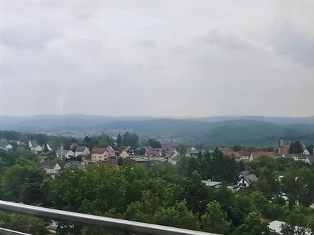 Gepflegte, helle 3-ZKB-Wohnung mit Balkon, 13. OG in Pirmasens
