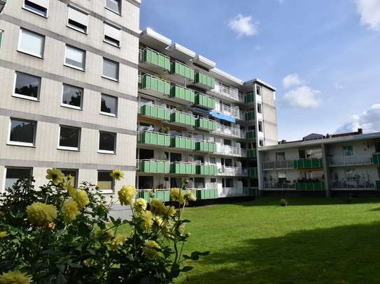 Sonnige Wohnung mit Balkon und Garage in Peterswerder/Nähe Weserstadion an EINZELPERSON