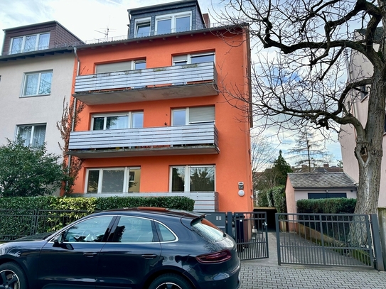 Idyllisches 8-Parteienhaus im malerischen Dichterviertel von Frankfurt