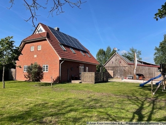 Wohnhaus mit Nebengebäuden und großem Grundstück in ländlicher Lage, Moorriem/ Oldenburger Stadtnähe