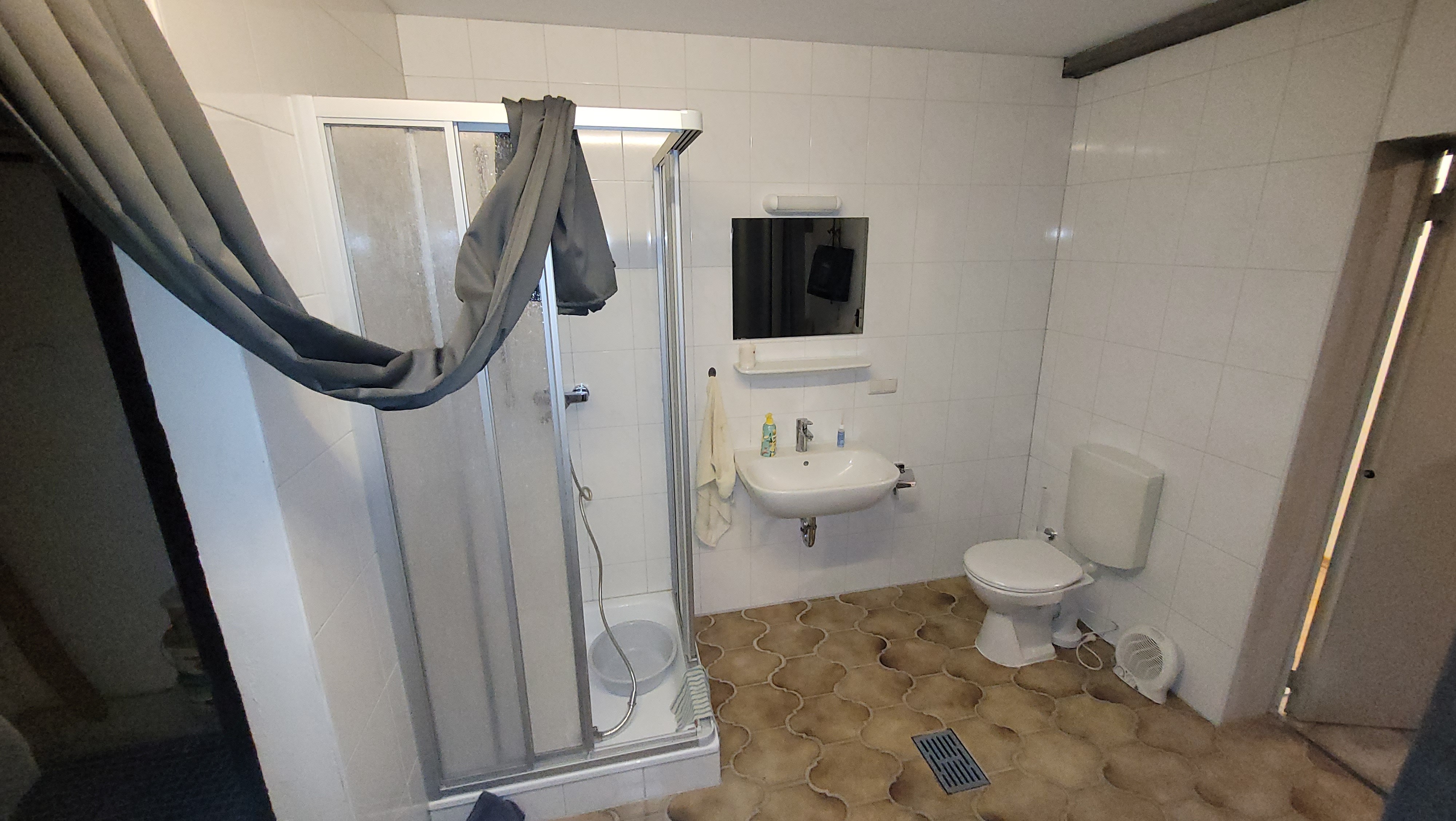 Viel Fläche in gutem Zustand – 65428 Rüsselsheim am Main, 65428 Rüsselsheim am Main – Vorschaubild 16
