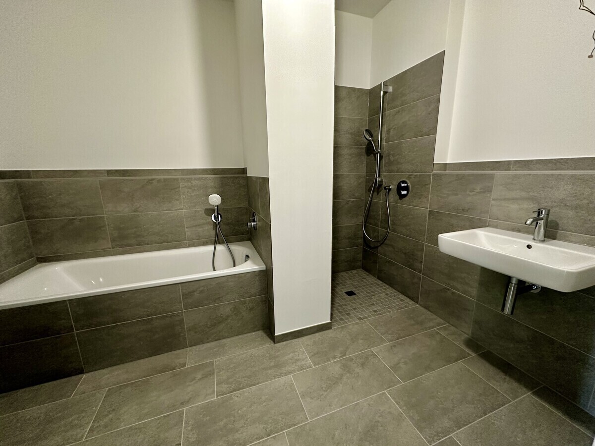Neues Kaffeequartier: Erstbezug exklusives 5 Zimmer "Townhouse" , Terrasse, TG-Stellplatz, Keller - Foto 4