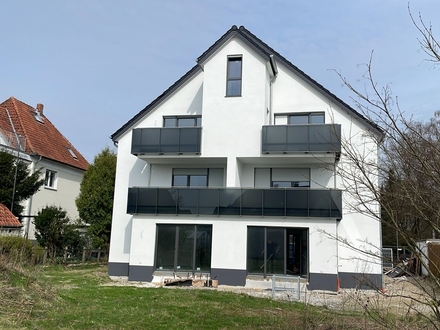 Entdecken Sie diese moderne Dachgeschosswohnung mit zwei Ebenen in Bielefeld-Theesen und Profitieren Sie von der Möglic…
